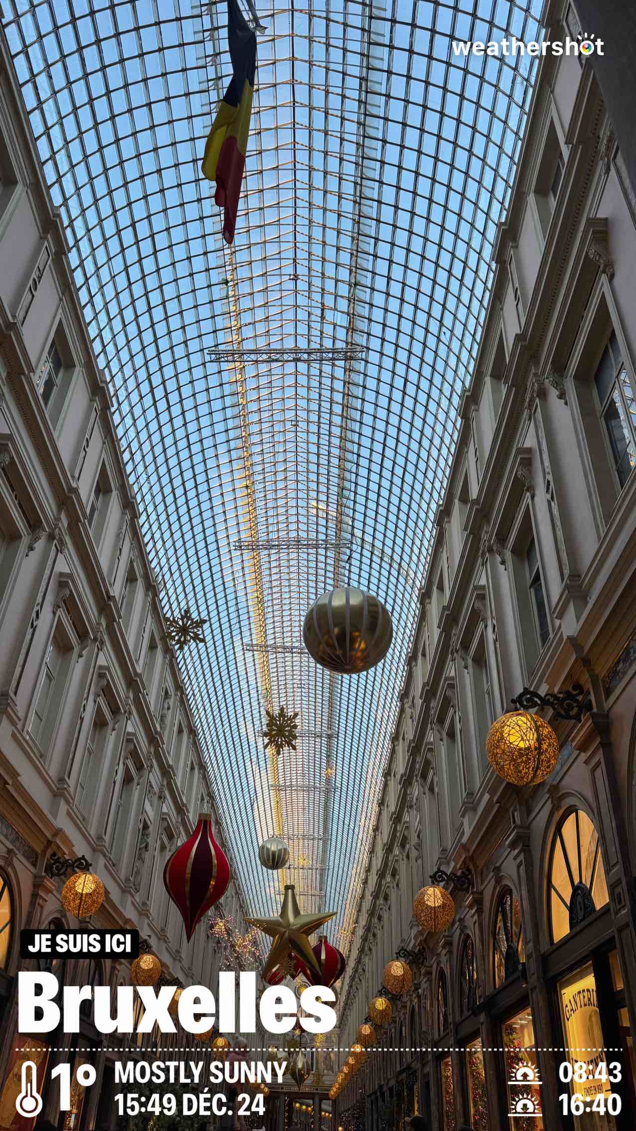 Clear weather in Bruxelles, 1°C — December 25, 2025 (community photo)