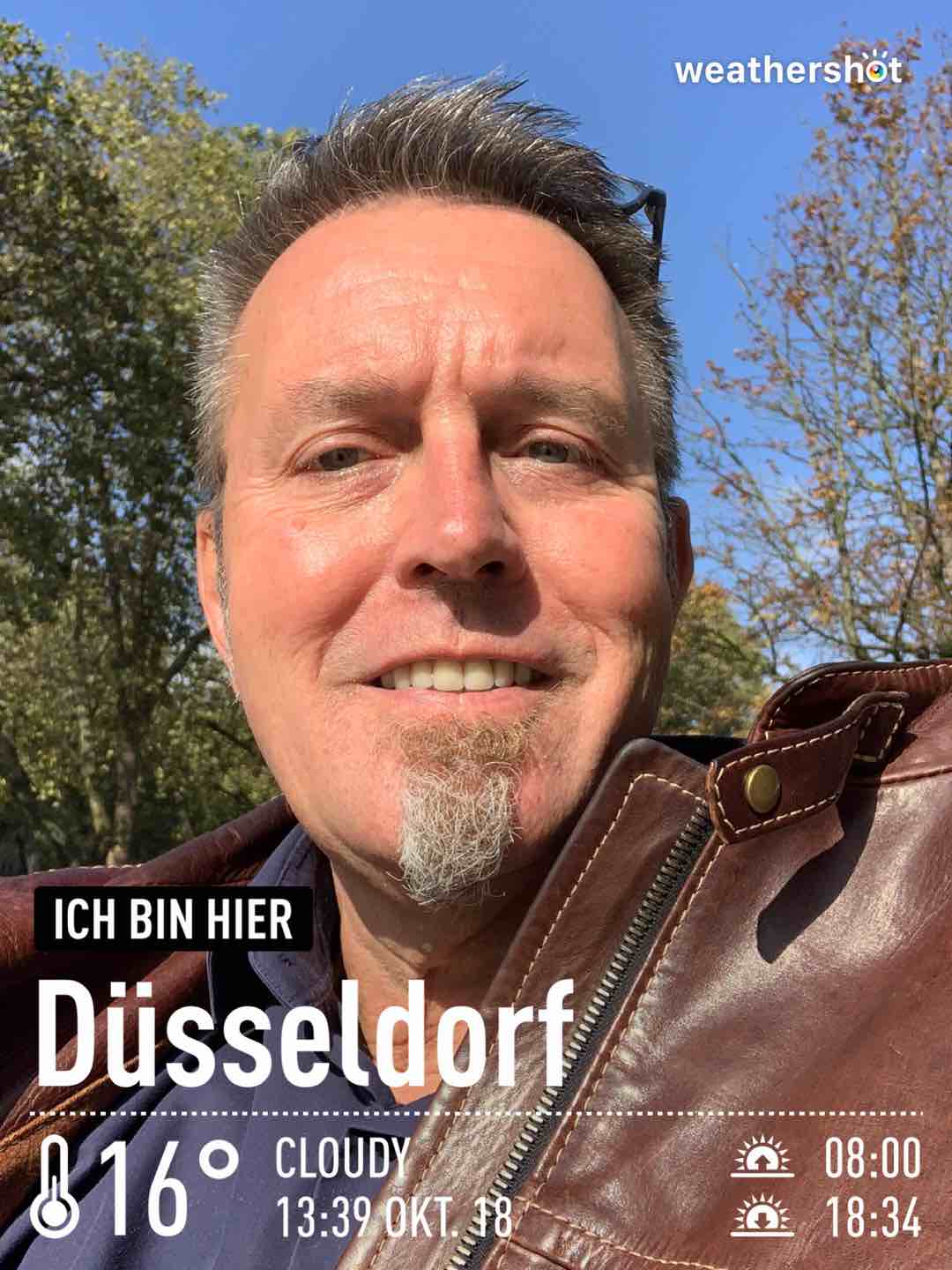 Cloudy weather in Düsseldorf, 16°C — October 18, 2022 (community photo)