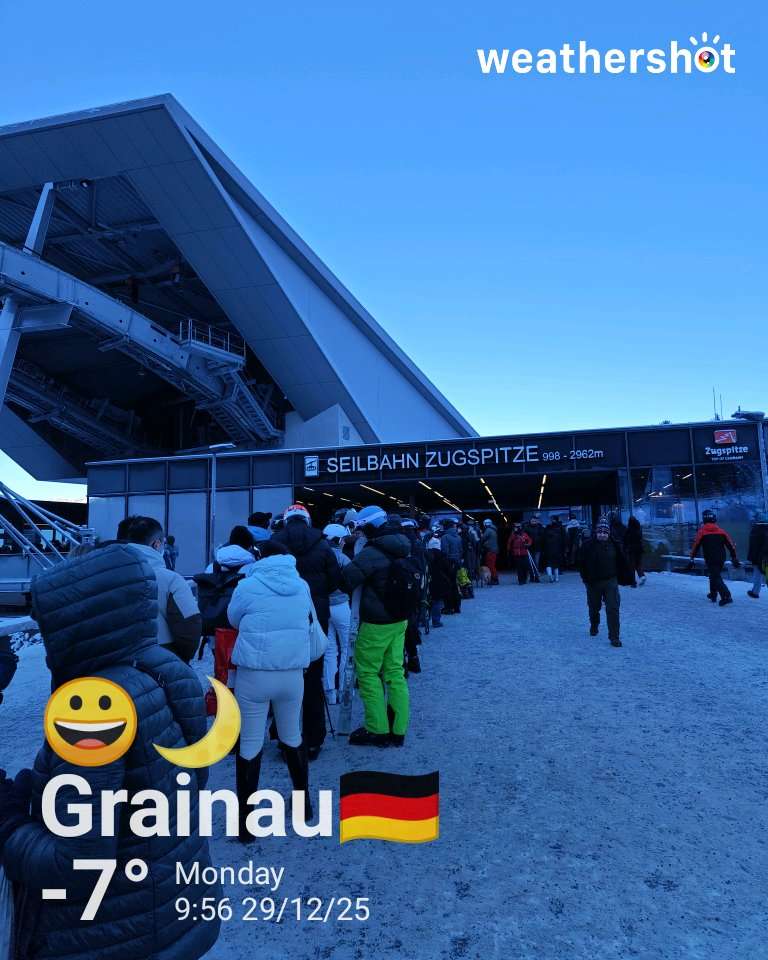 Clear night weather in Grainau, -7°C — December 29, 2025 (community photo)