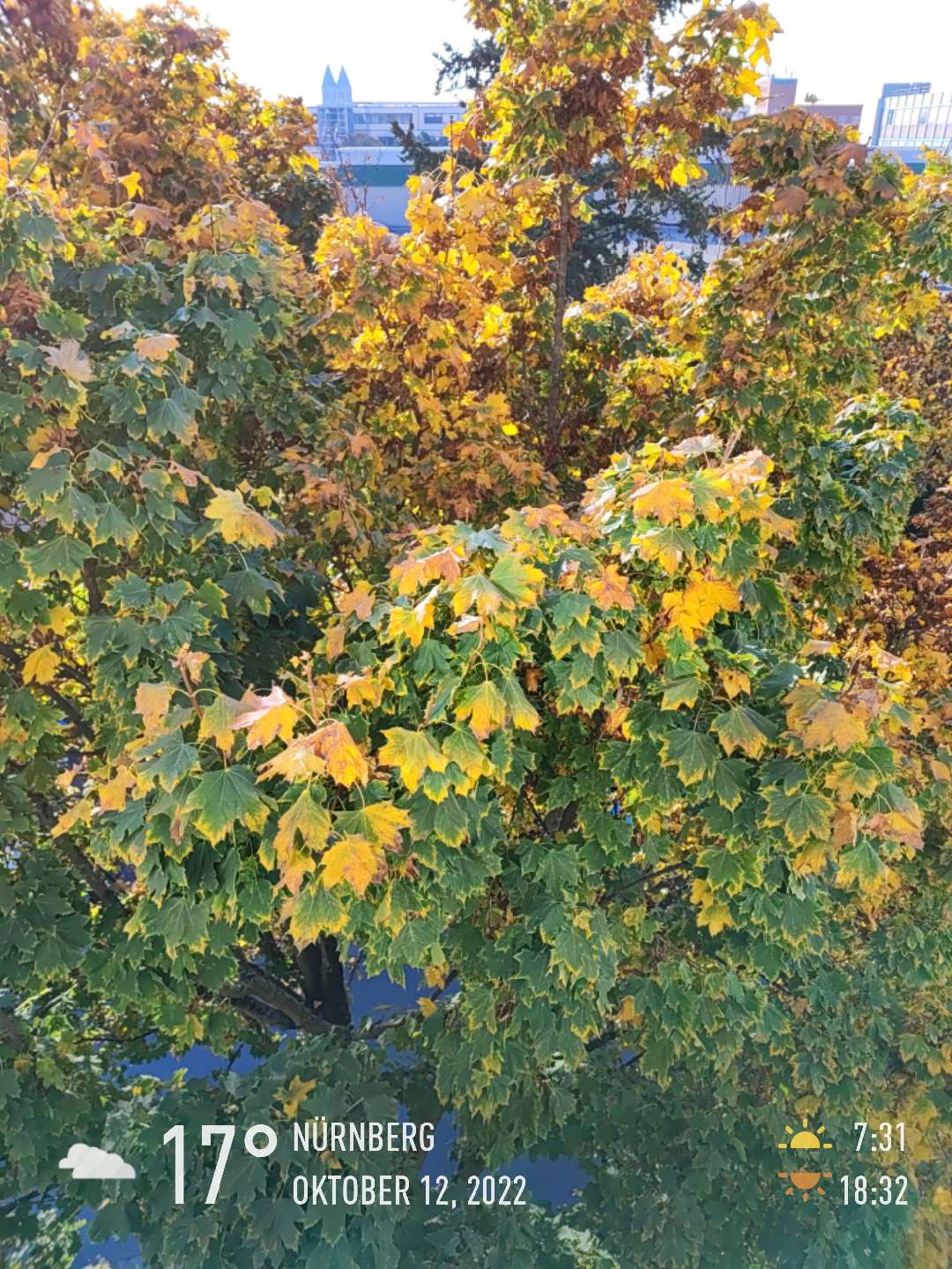 Cloudy weather in Nürnberg, 17°C — October 12, 2022 (community photo)