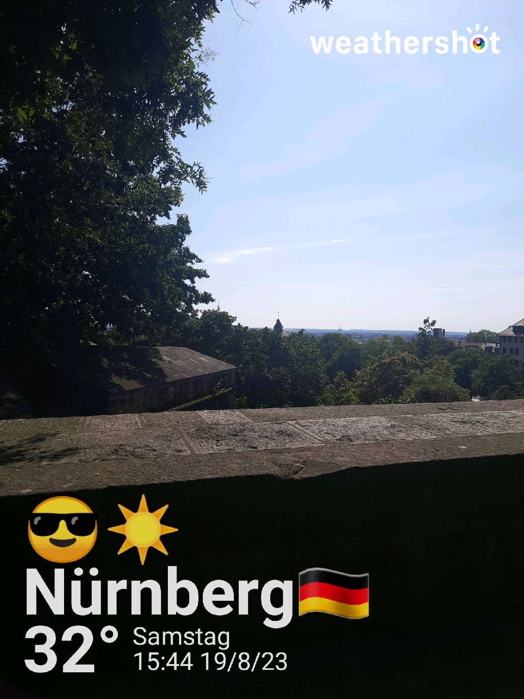 Sunny weather in Nürnberg, 32°C — August 19, 2023 (community photo)