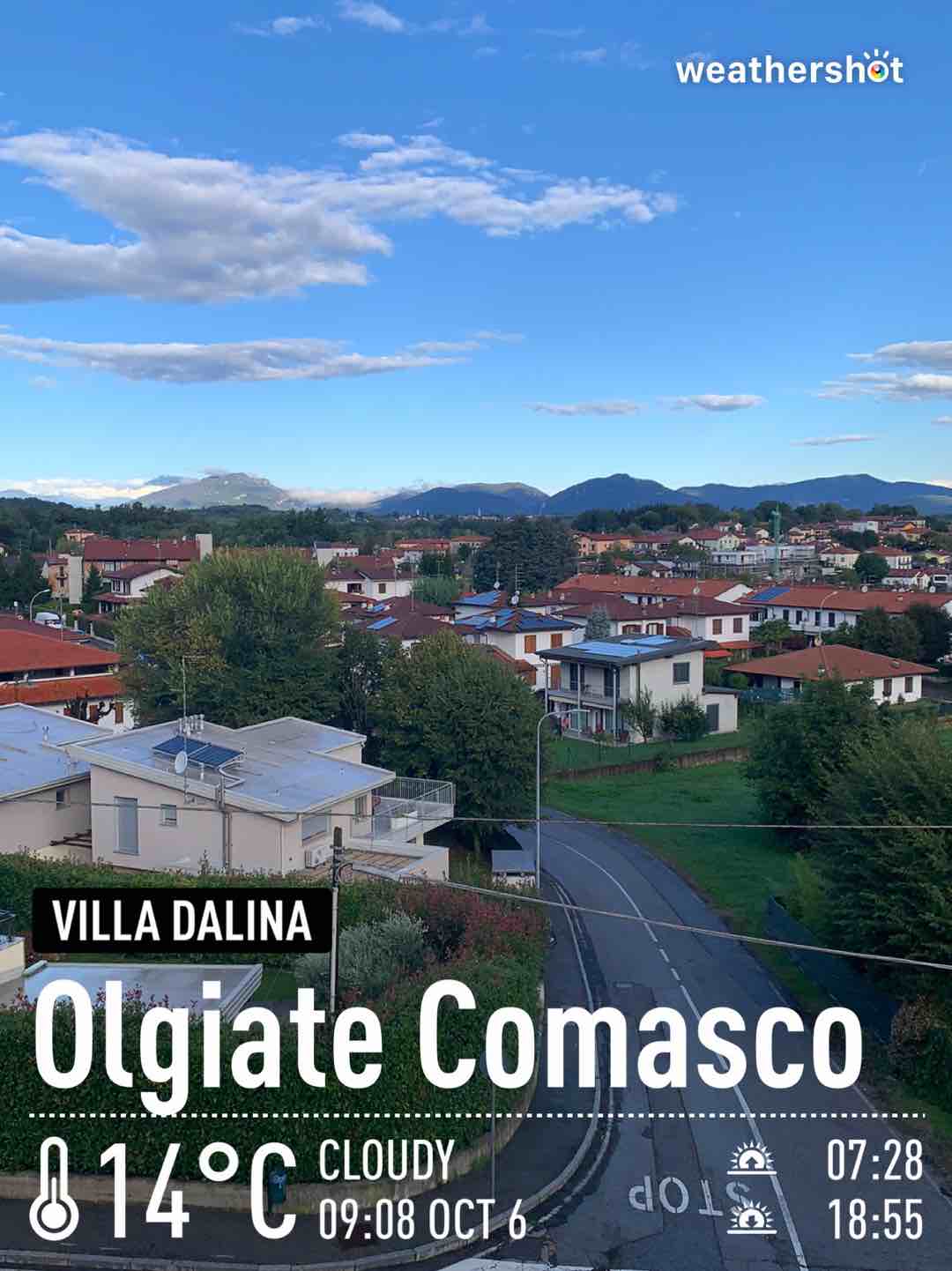 Cloudy weather in Olgiate Comasco, 14°C — October 6, 2021 (community photo)