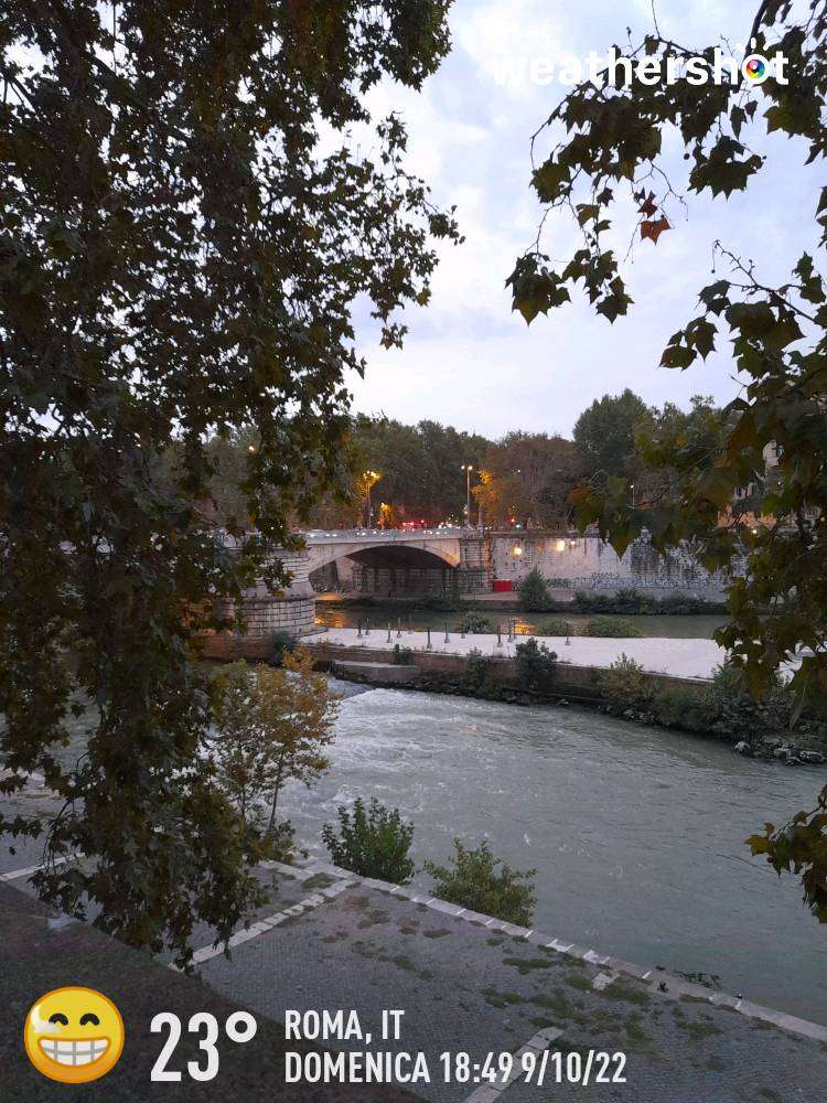 Weather in Roma, 23°C — October 9, 2022 (community photo)