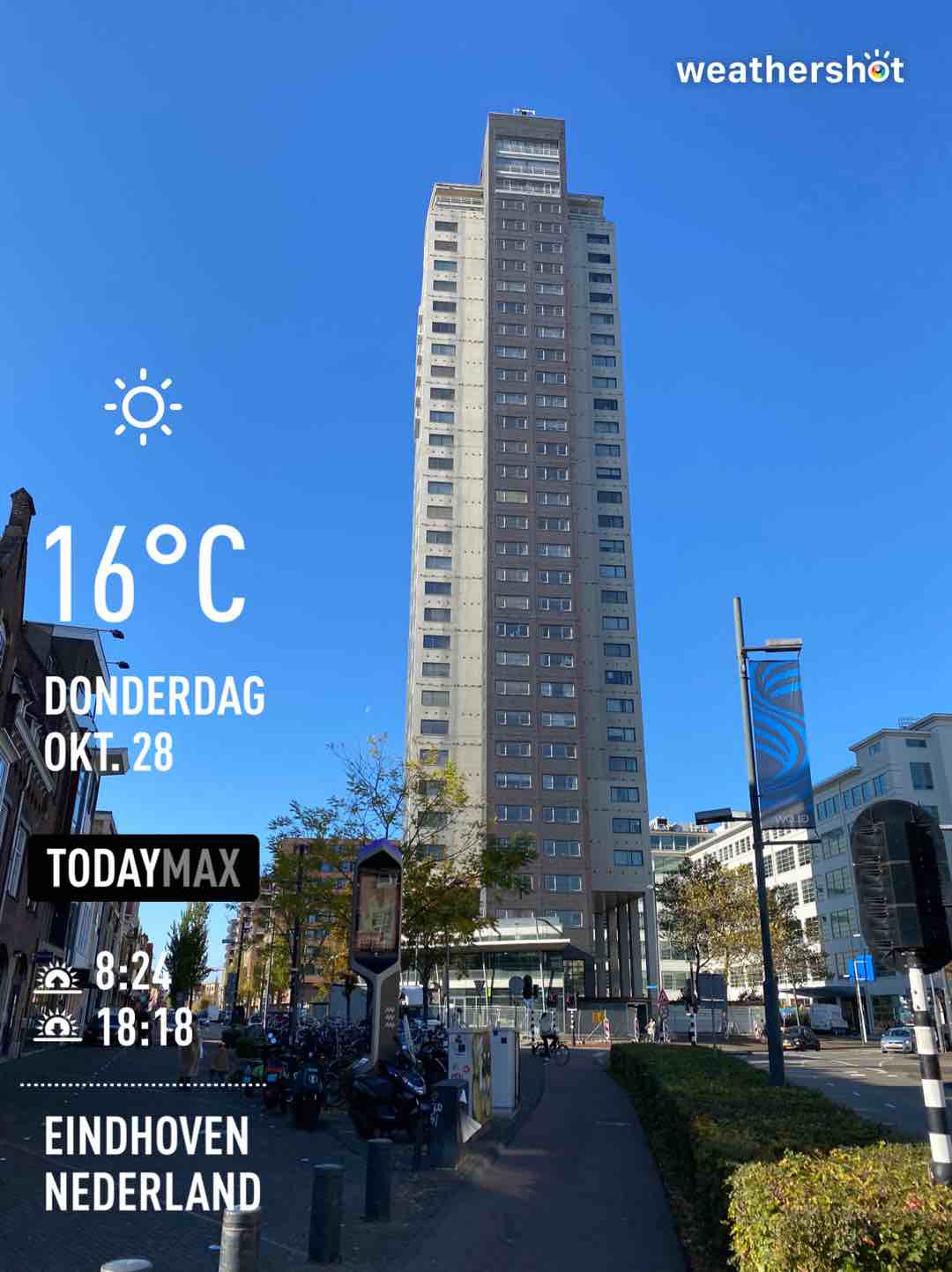 Clear weather in Eindhoven, 16°C — October 28, 2021 (community photo)