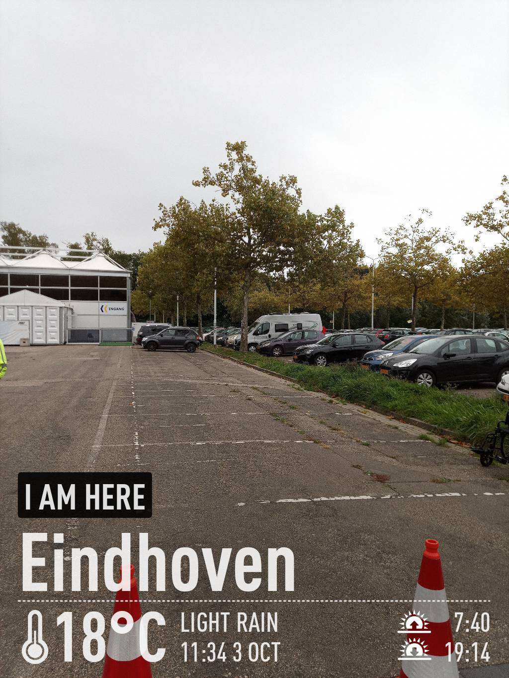 Rainy weather in Eindhoven, 18°C — October 3, 2023 (community photo)