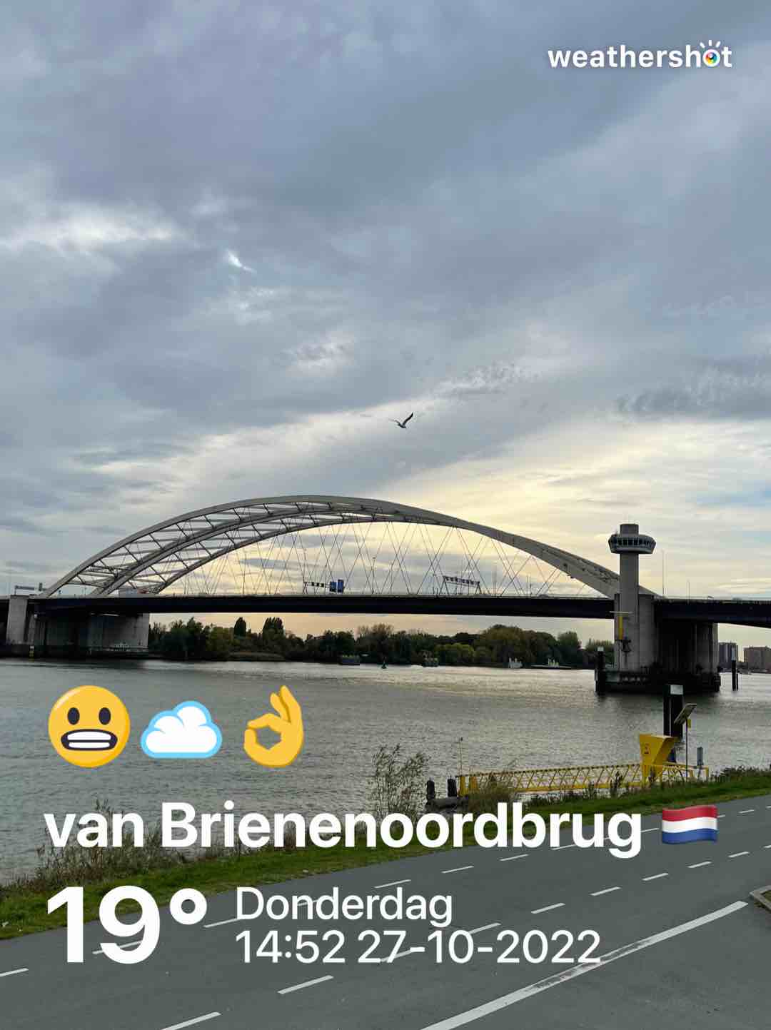Cloudy weather in Capelle aan den IJssel, 19°C — October 27, 2022 (community photo)