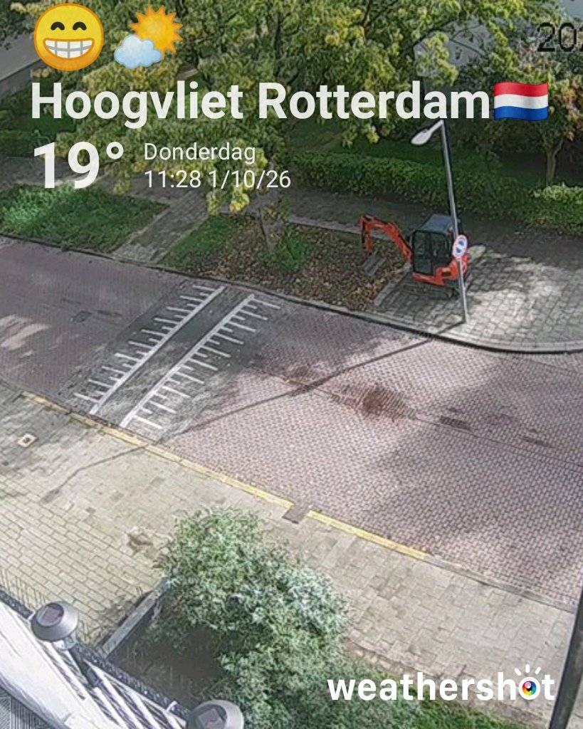 Partly cloudy weather in Hoogvliet Rotterdam, 19°C — October 1, 2026 (community photo)