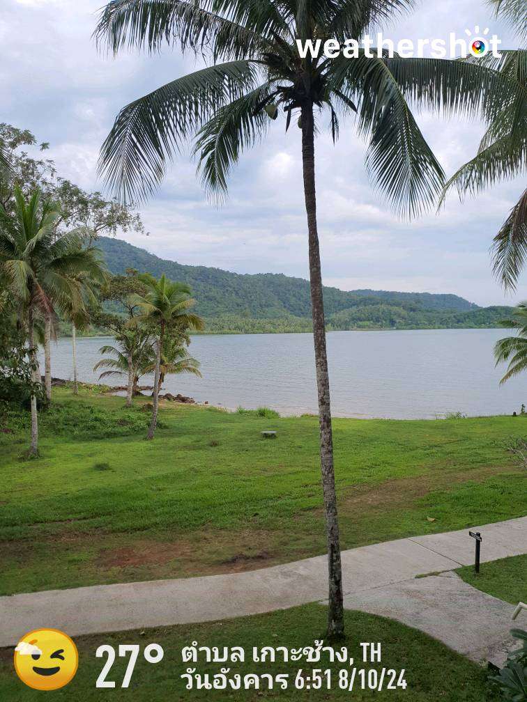 Cloudy weather in Tambon Ko Chang, 27°C — October 8, 2024 (community photo)