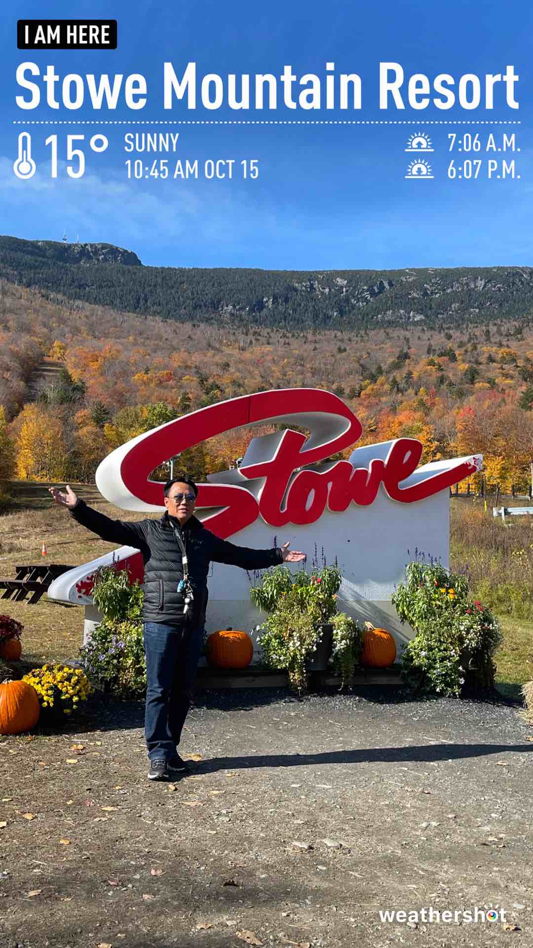 Sunny weather in Stowe, 59°F — October 16, 2022 (community photo)