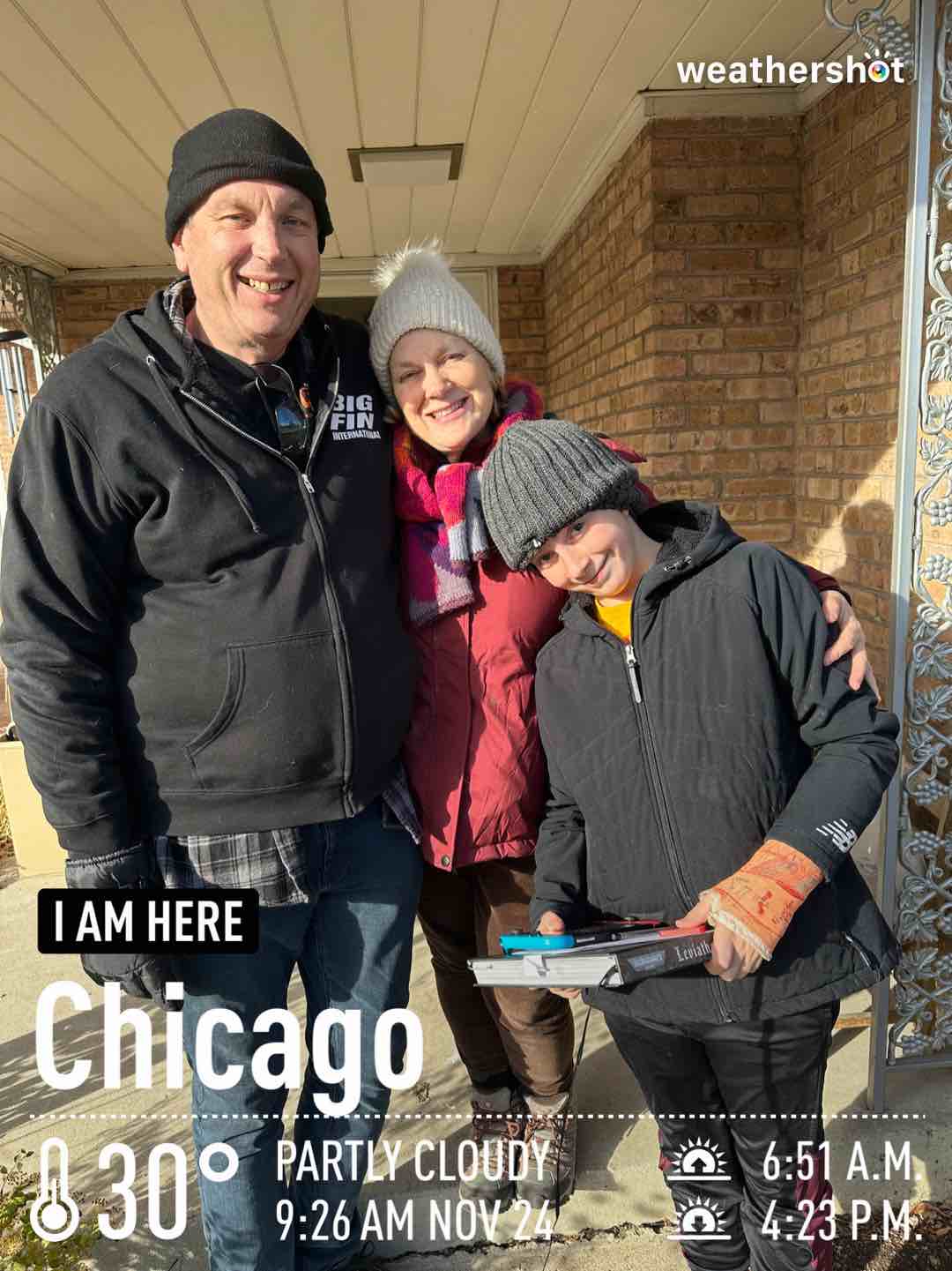 Partly cloudy weather in Chicago, 30°F — November 24, 2023 (community photo)