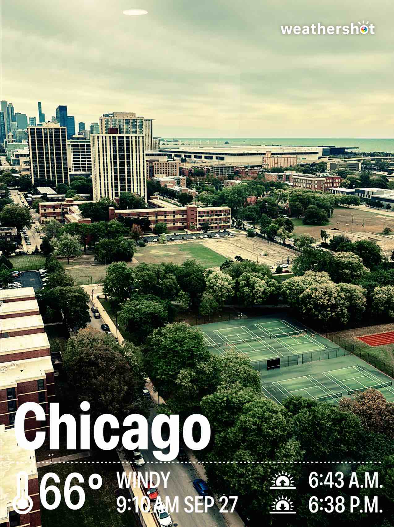Clear weather in Chicago, 66°F — September 27, 2024 (community photo)
