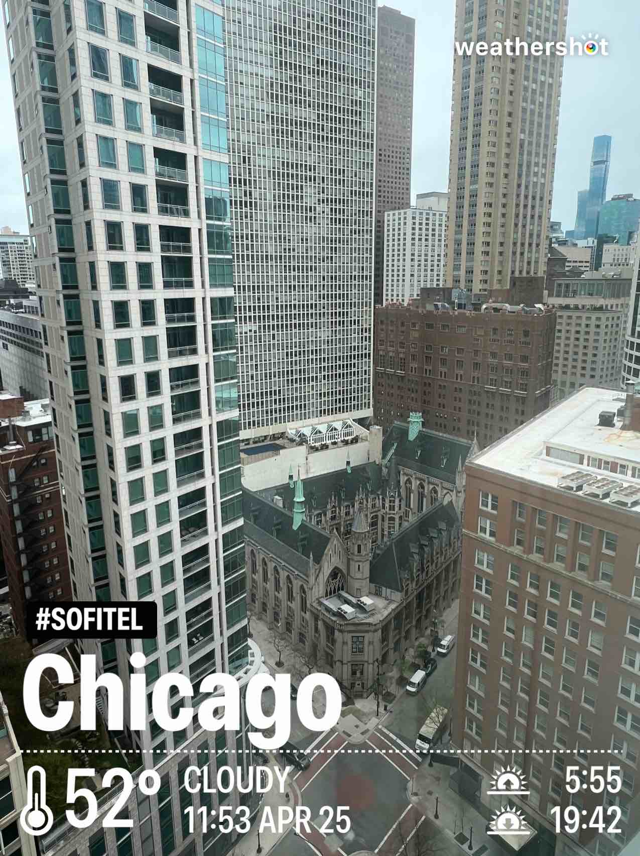 Cloudy weather in Chicago, 52°F — April 25, 2025 (community photo)