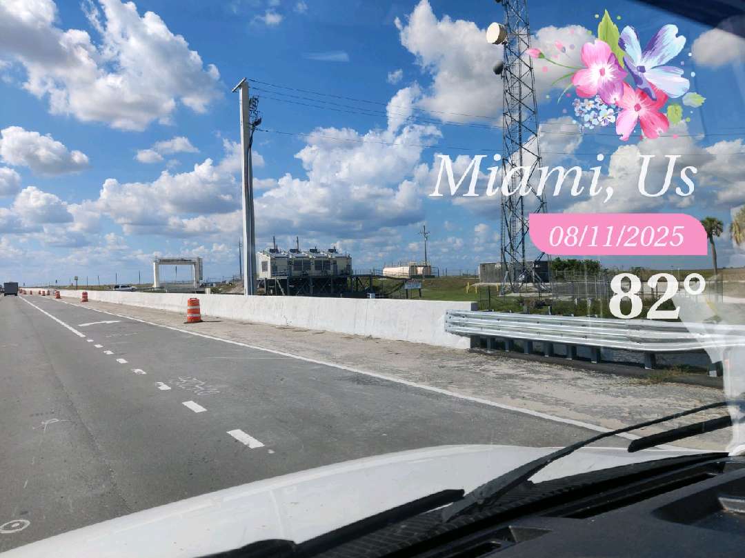 Partly cloudy weather in Miami, 82°F — November 8, 2025 (community photo)