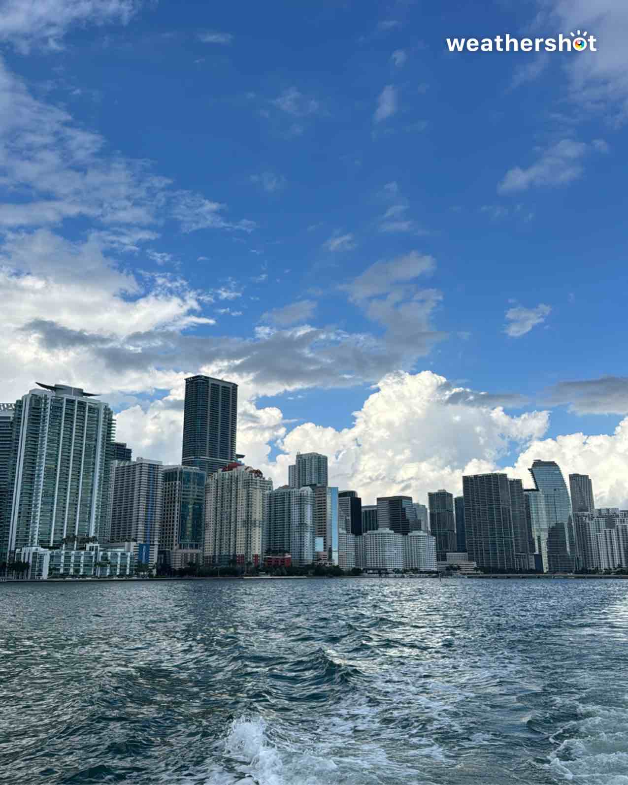 Partly cloudy weather in Miami, 82°F — November 9, 2025 (community photo)
