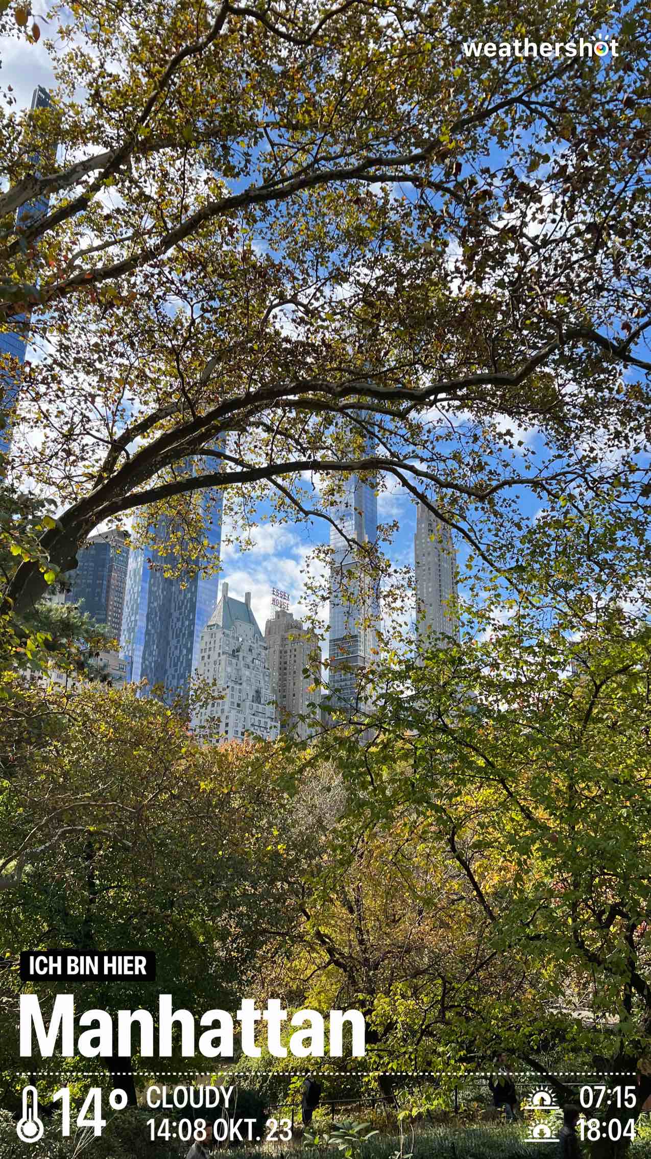 Clear weather near New York, 57°F — October 24, 2025 (community photo)