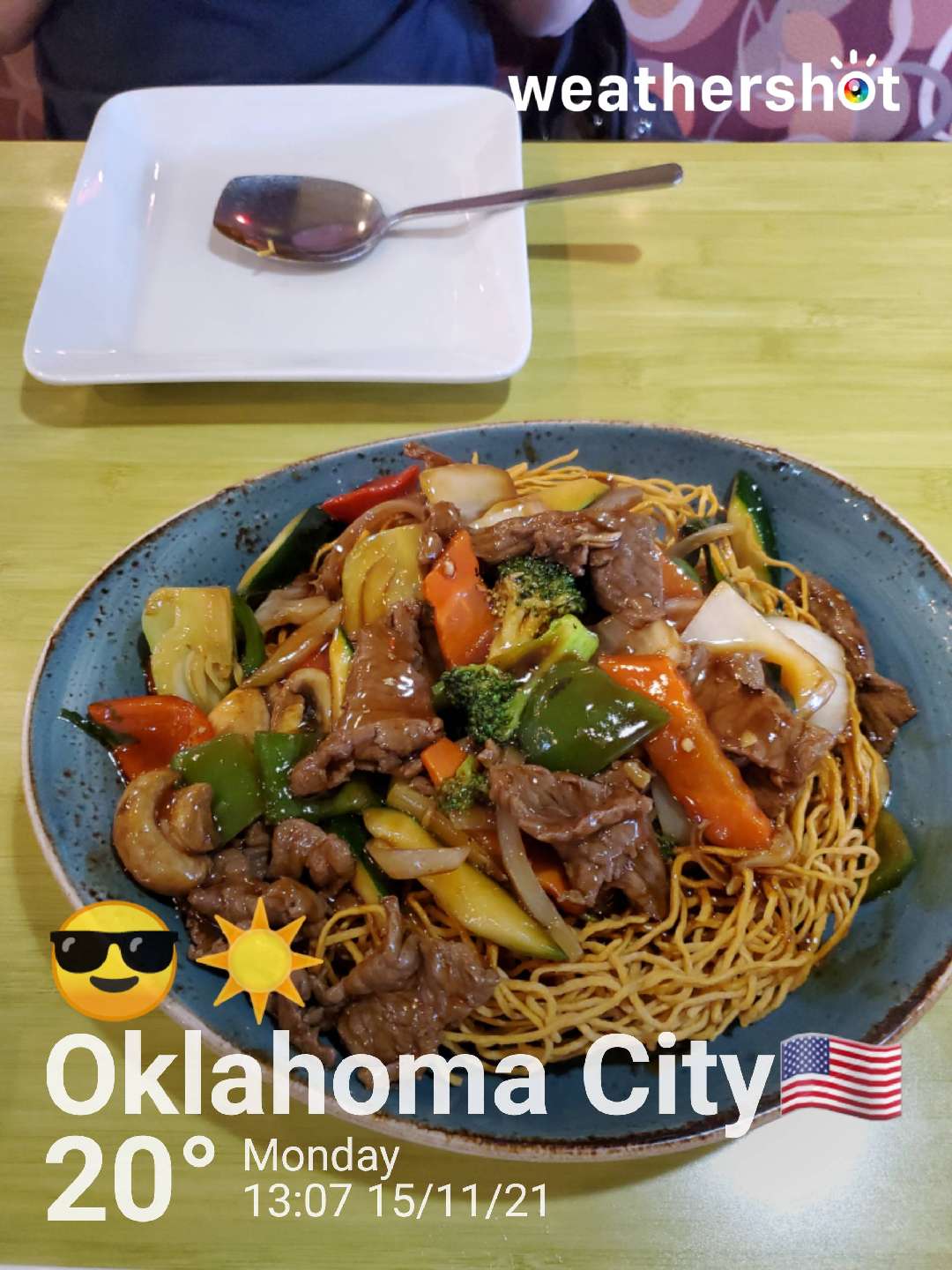 Sunny weather in Oklahoma City, 68°F — November 15, 2021 (community photo)