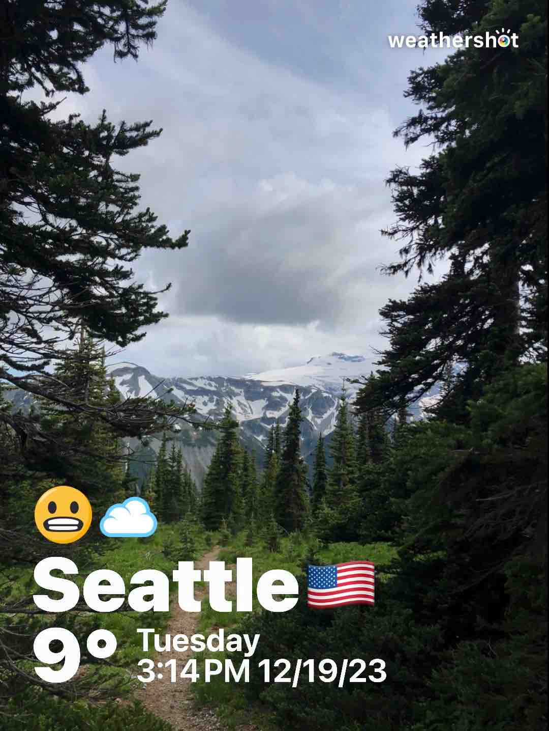 Cloudy weather in Seattle, 48°F — December 19, 2023 (community photo)